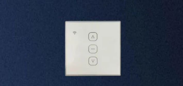 消防聯(lián)動電動開窗機(jī)制造公司高新投三江助火災(zāi)時迅速開窗排出煙霧，提高逃生效率g